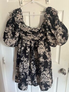 Sofie the Label Mini Dress Black Floral Short Puff Sleeve Pleated Babydoll sz S